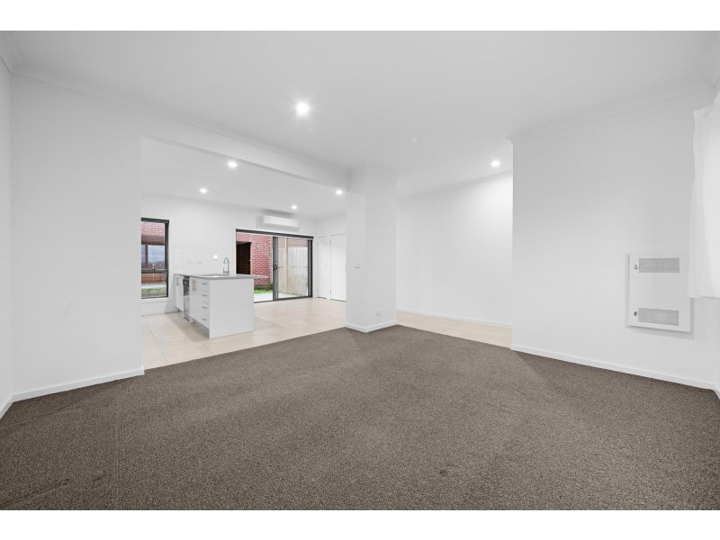 9/205 James Mirams Drive, Roxburgh Park VIC 3064