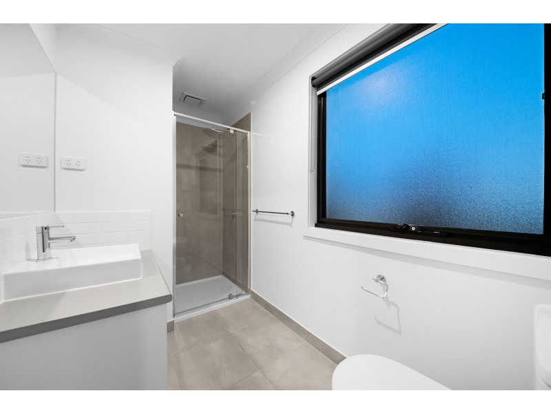 9/205 James Mirams Drive, Roxburgh Park VIC 3064