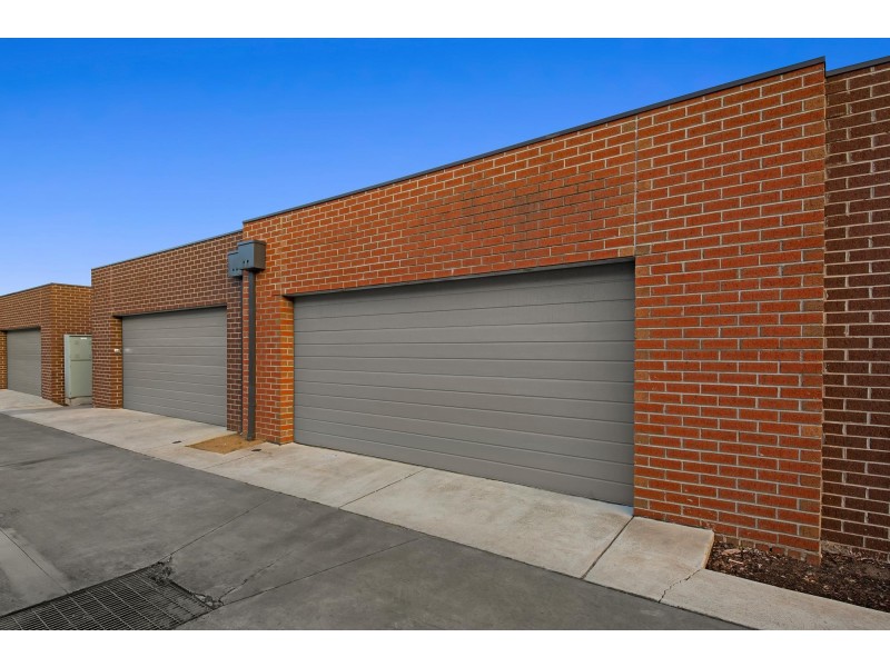 9/205 James Mirams Drive, Roxburgh Park VIC 3064