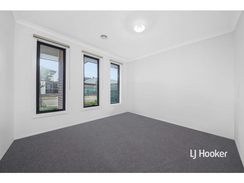 20 Pyrenees Street, Truganina VIC 3029