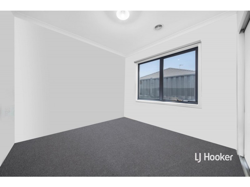 20 Pyrenees Street, Truganina VIC 3029