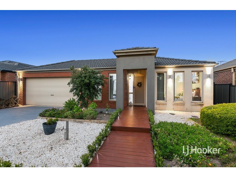 14 Caldicott Crescent, Point Cook VIC 3030