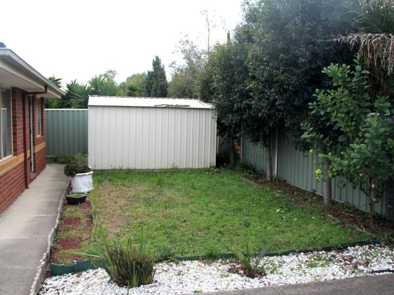 8 Dalkeith Drive, Point Cook VIC 3030