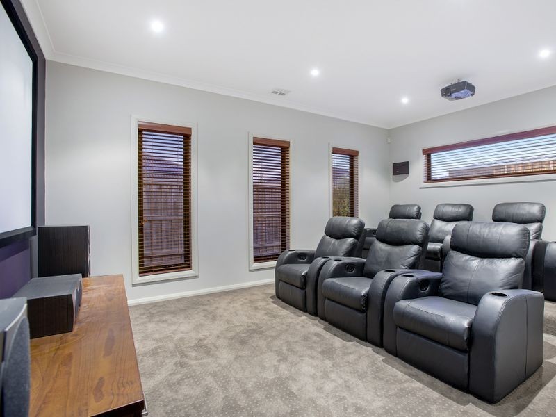 35 Hibiscus Crescent, Point Cook VIC 3030