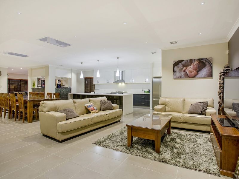35 Hibiscus Crescent, Point Cook VIC 3030