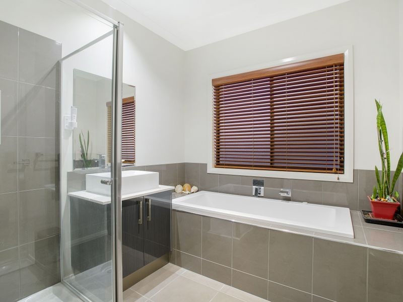 35 Hibiscus Crescent, Point Cook VIC 3030