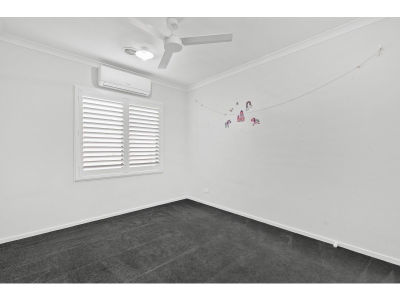 8 Wavertree Crescent, Werribee VIC 3030