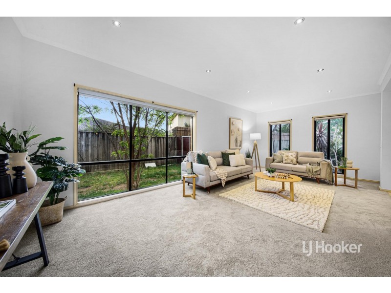 4 Violet Way, Point Cook VIC 3030