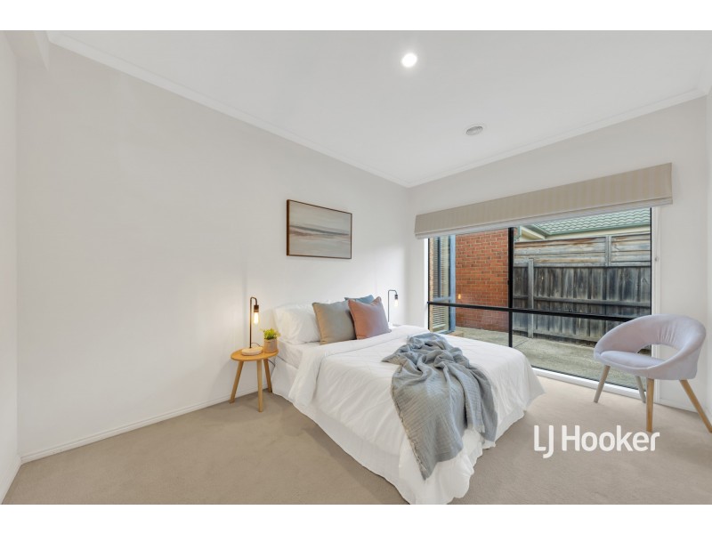 5 Dorrington Street, Point Cook VIC 3030