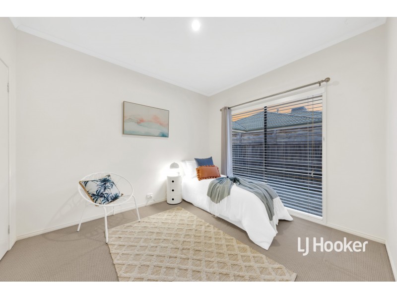 5 Dorrington Street, Point Cook VIC 3030