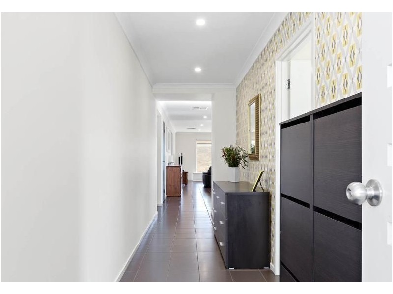 59 Breasley Parkway, Point Cook VIC 3030