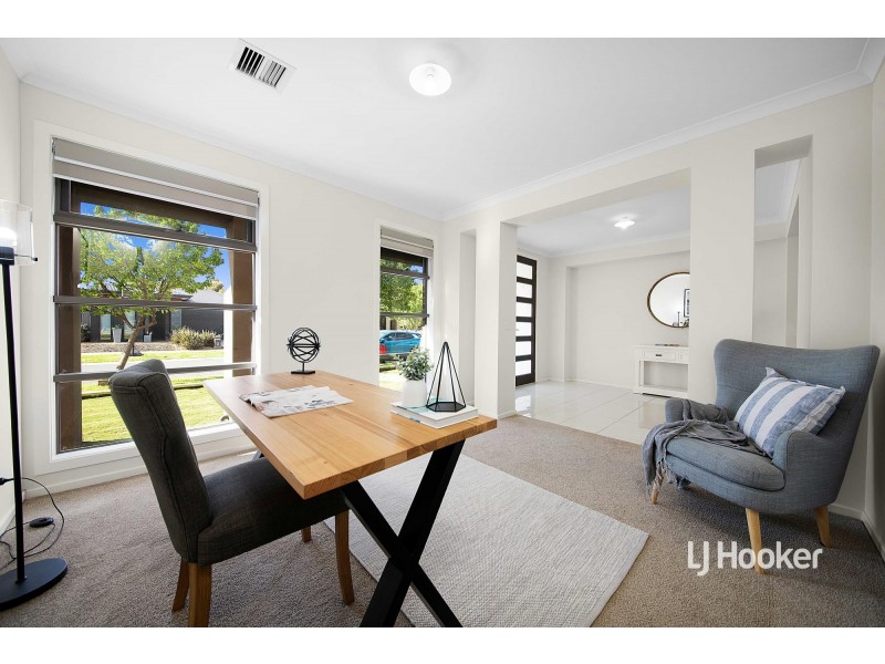9 Corboy Close, Point Cook VIC 3030