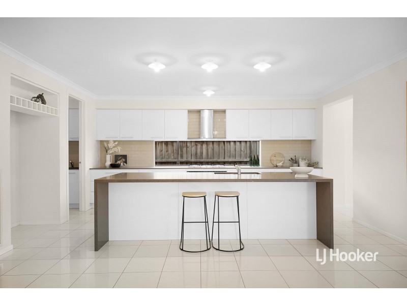 9 Corboy Close, Point Cook VIC 3030