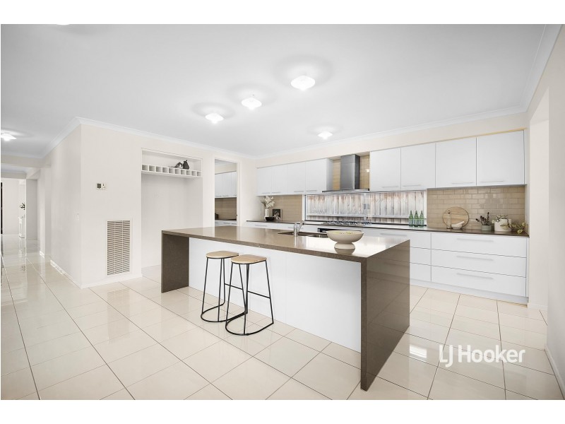 9 Corboy Close, Point Cook VIC 3030