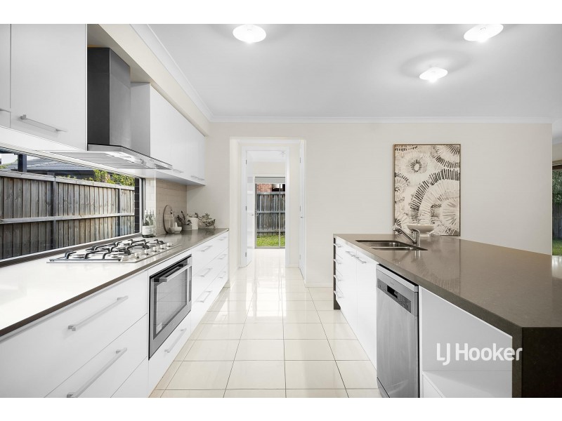 9 Corboy Close, Point Cook VIC 3030