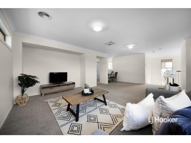 9 Corboy Close, Point Cook VIC 3030