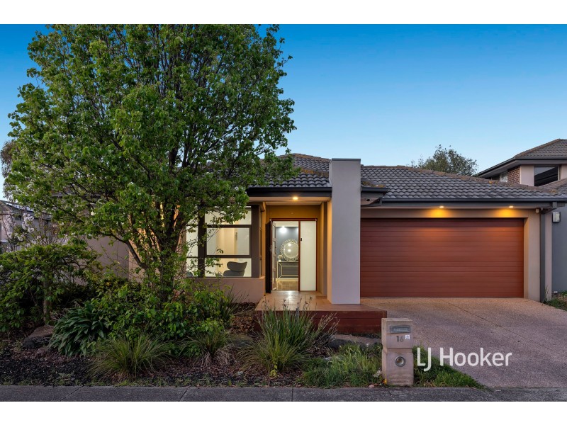 16 Urchin Way, Point Cook VIC 3030