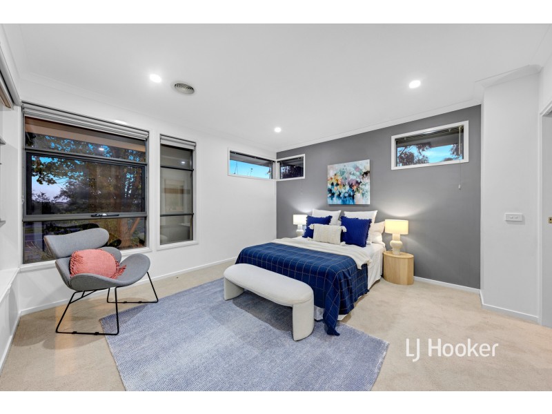 16 Urchin Way, Point Cook VIC 3030