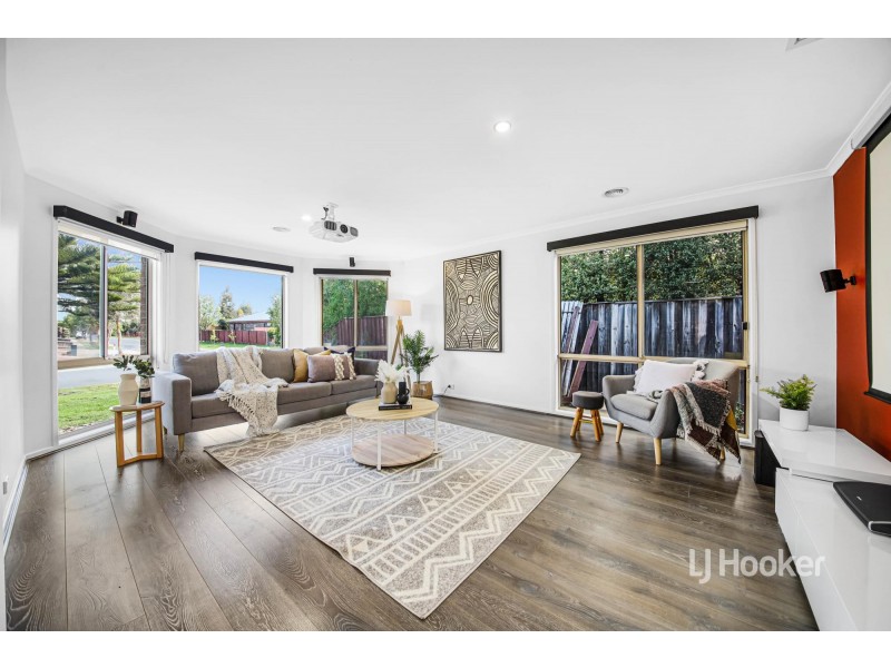 62 Shaftsbury Boulevard, Point Cook VIC 3030