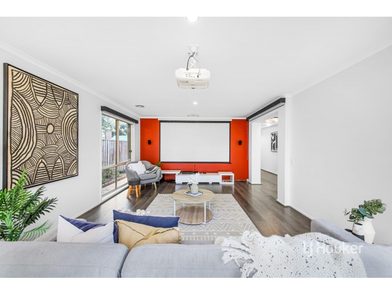 62 Shaftsbury Boulevard, Point Cook VIC 3030