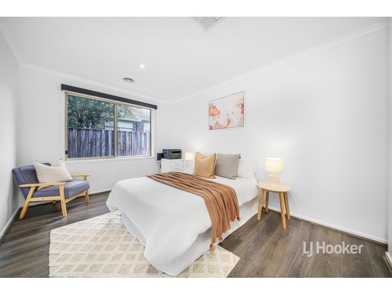 62 Shaftsbury Boulevard, Point Cook VIC 3030