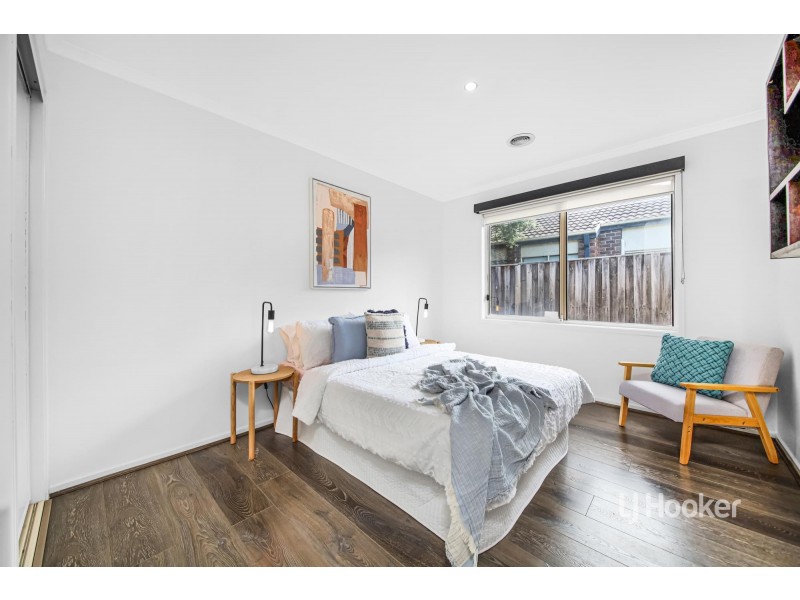 62 Shaftsbury Boulevard, Point Cook VIC 3030