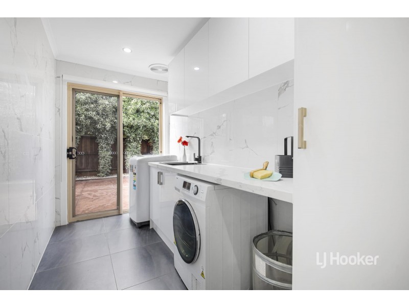 62 Shaftsbury Boulevard, Point Cook VIC 3030