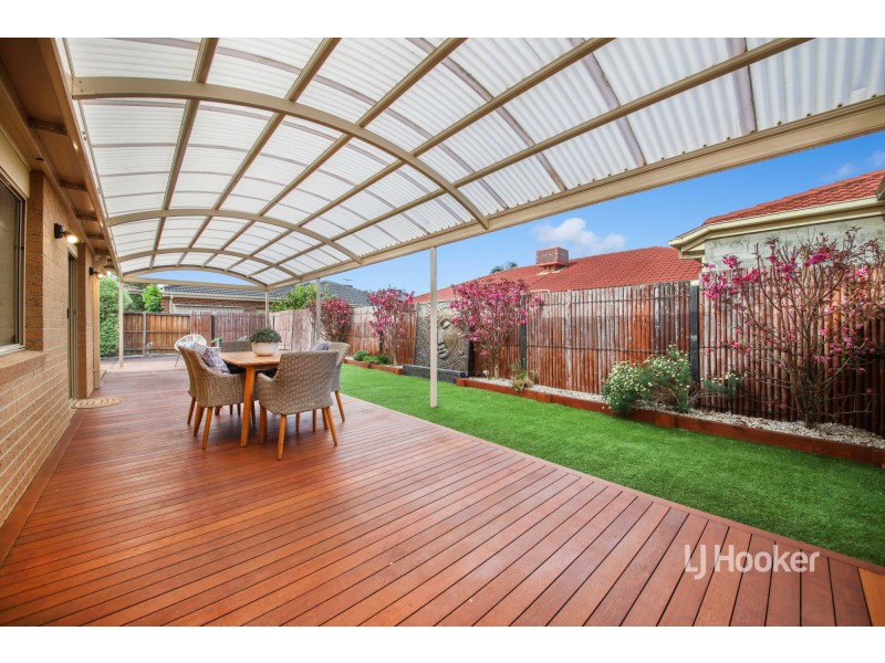 62 Shaftsbury Boulevard, Point Cook VIC 3030