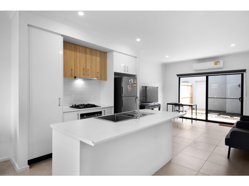 37 Gallaxus Avenue, Wyndham Vale VIC 3024