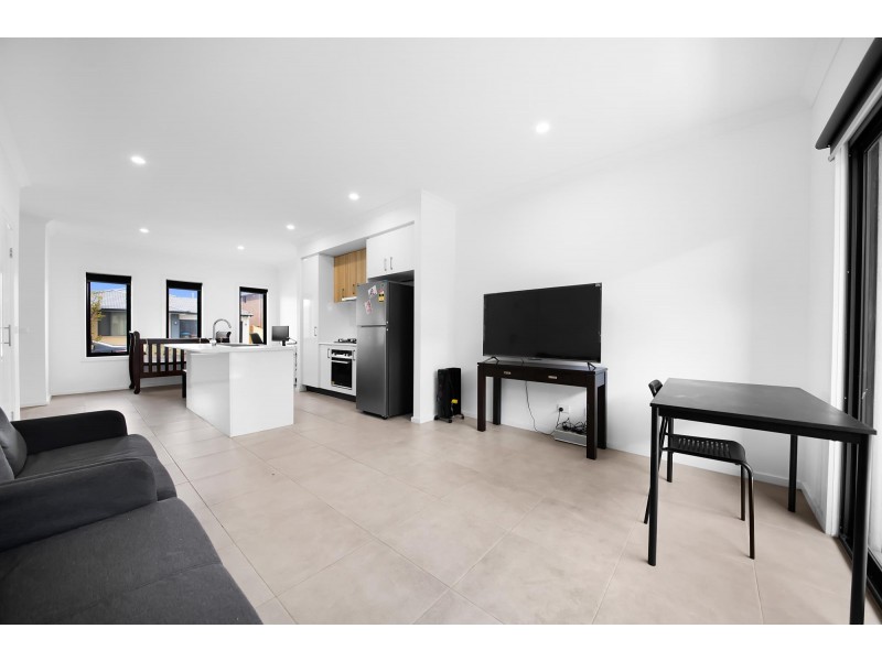 37 Gallaxus Avenue, Wyndham Vale VIC 3024