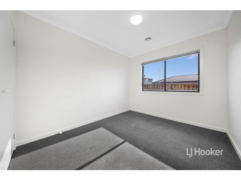 111 Bensonhurst Parade, Point Cook VIC 3030