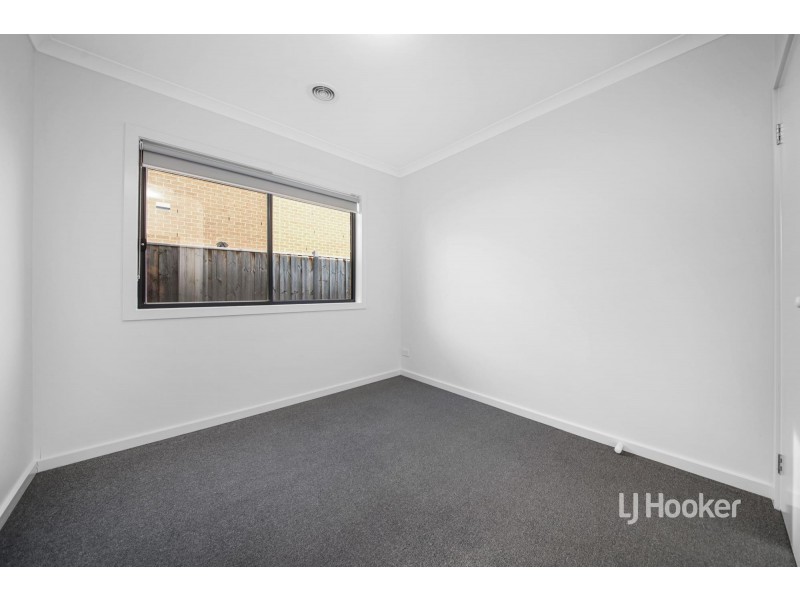 111 Bensonhurst Parade, Point Cook VIC 3030