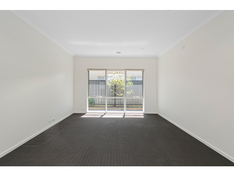 22 Freemont Circuit, Truganina VIC 3029