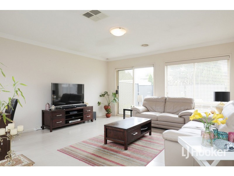 33 Florey Avenue, Point Cook VIC 3030