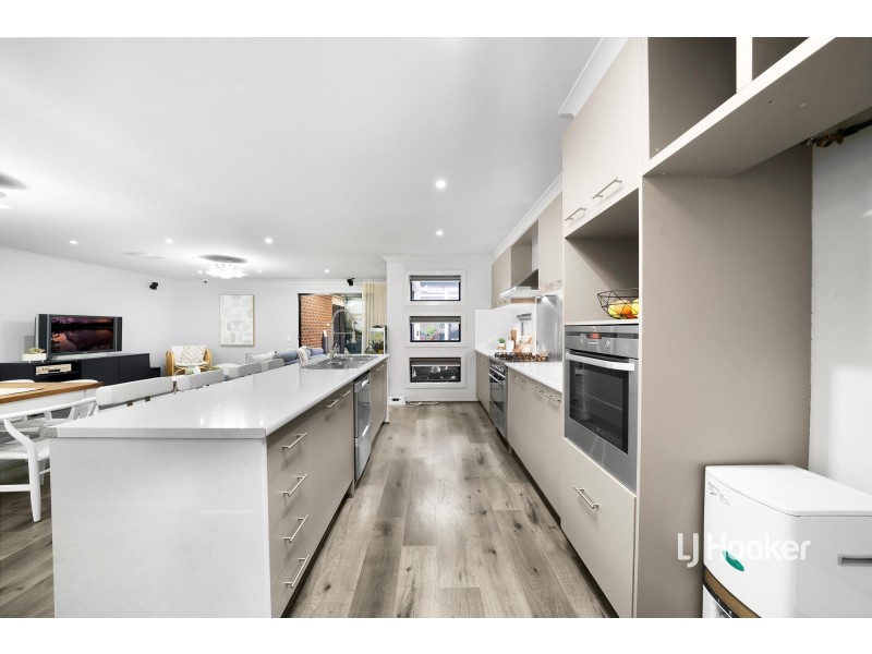12 Urban Drive, Williams Landing VIC 3027
