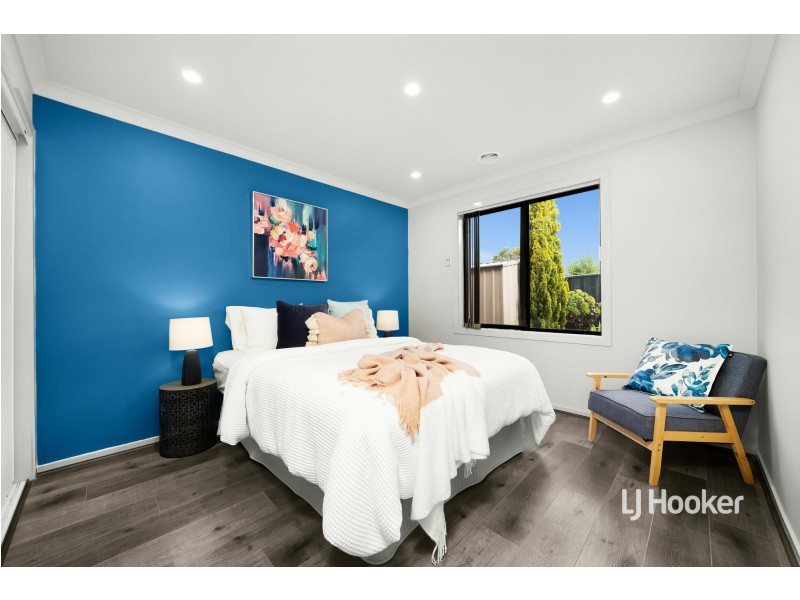 12 Urban Drive, Williams Landing VIC 3027