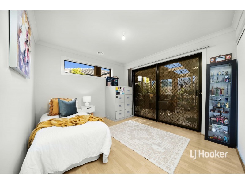 12 Urban Drive, Williams Landing VIC 3027