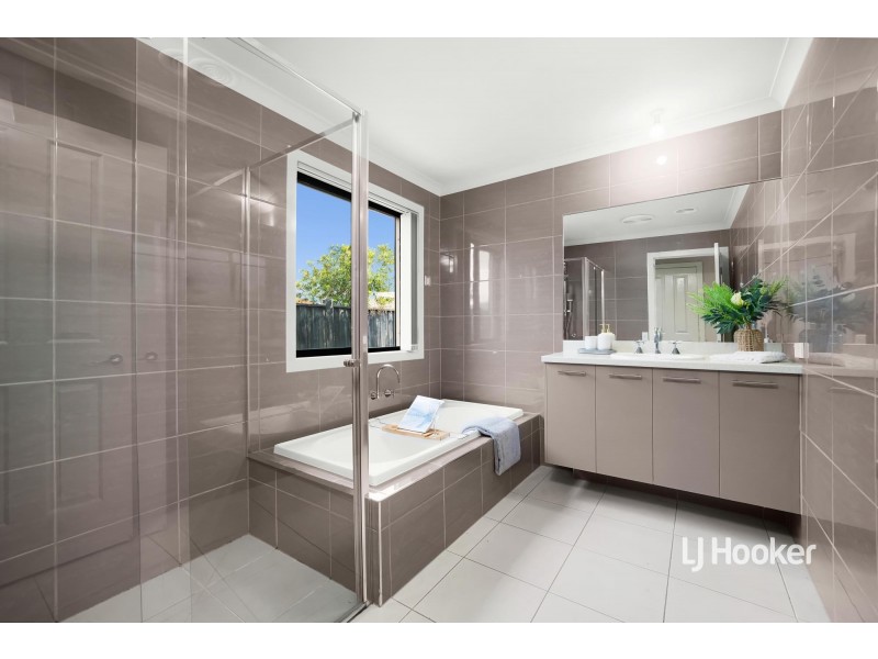 12 Urban Drive, Williams Landing VIC 3027