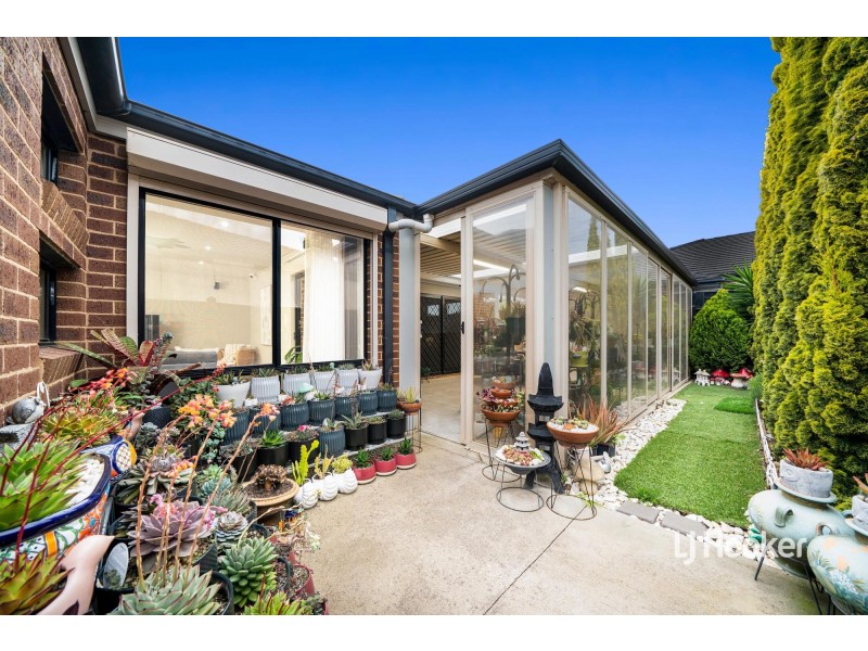 12 Urban Drive, Williams Landing VIC 3027
