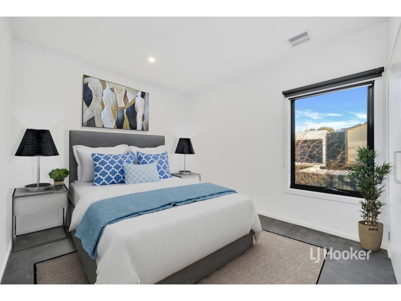 18 Flagship Way, Point Cook VIC 3030