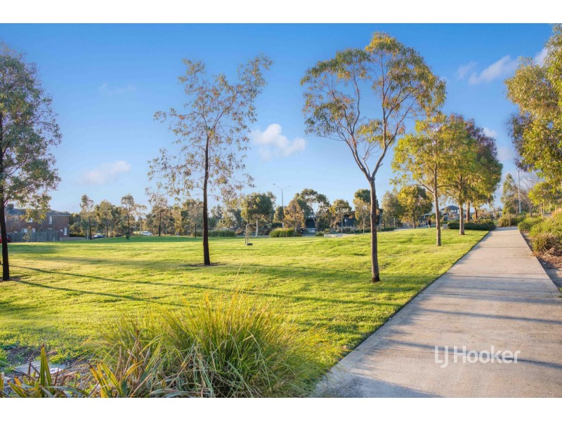 18 Flagship Way, Point Cook VIC 3030