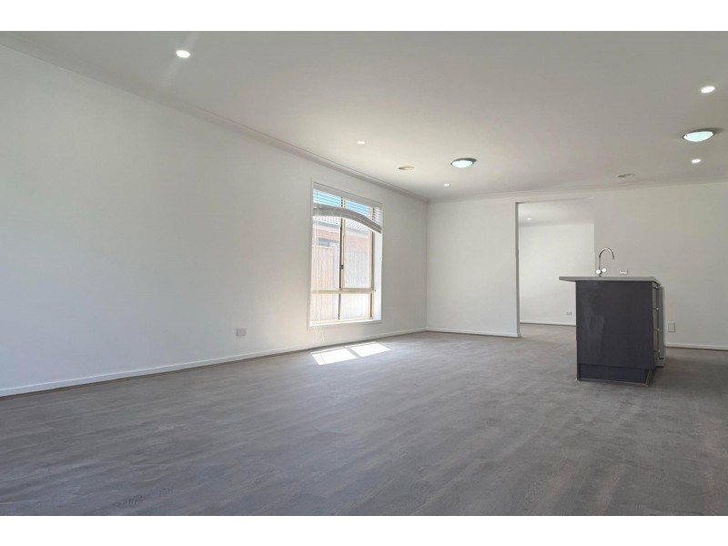 165 Citybay Drive, Point Cook VIC 3030