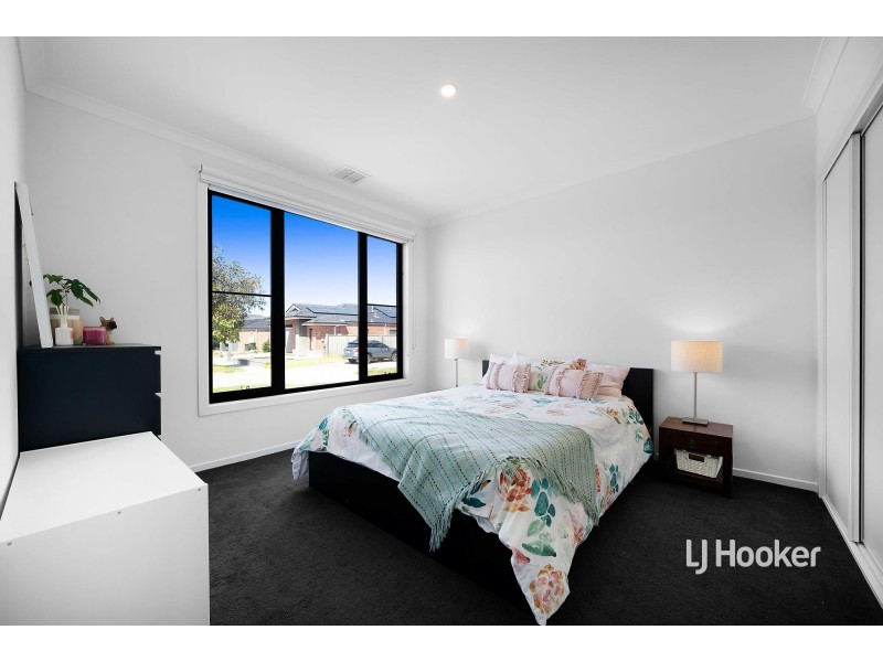 30 Kittyhawk Road, Point Cook VIC 3030