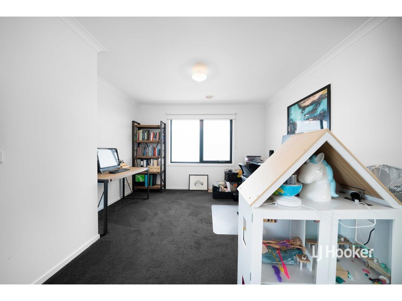 30 Kittyhawk Road, Point Cook VIC 3030