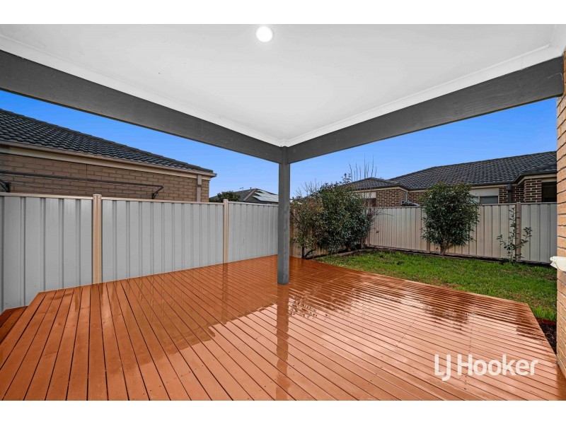 32 Parkvista Drive, Truganina VIC 3029