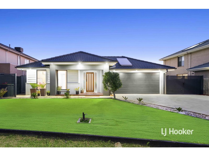 22 Outrigger Court, Sanctuary Lakes VIC 3030