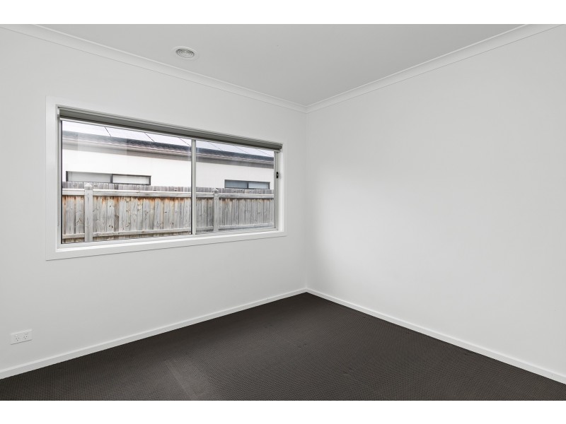 5 Liberator Drive, Point Cook VIC 3030