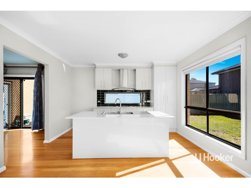 12 Laburnum Avenue, Wyndham Vale VIC 3024