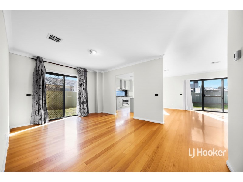 12 Laburnum Avenue, Wyndham Vale VIC 3024