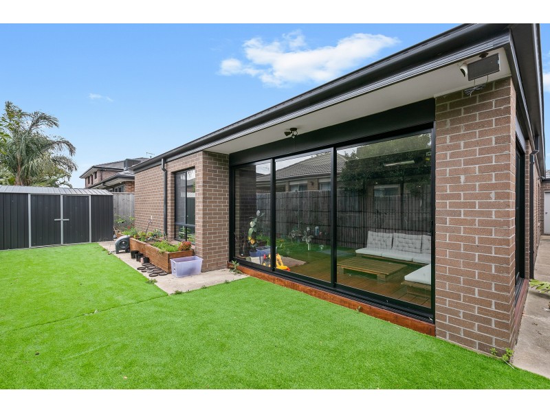 13 Hanover Street, Point Cook VIC 3030